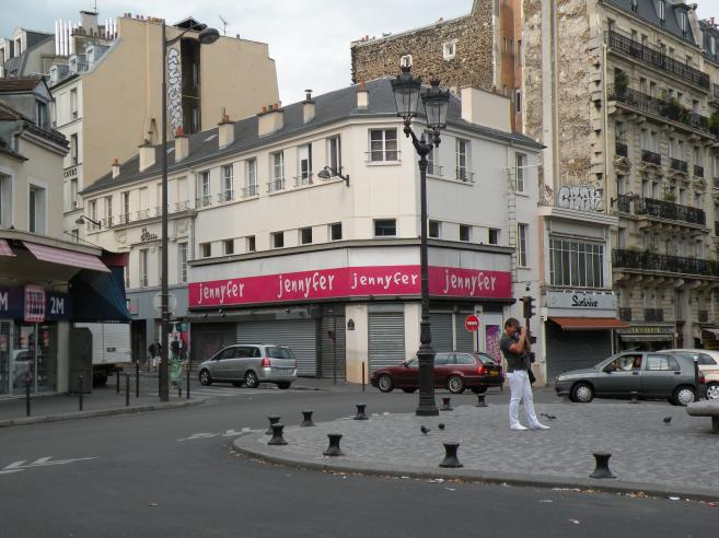  Jennyfer, rue de Clignancourt